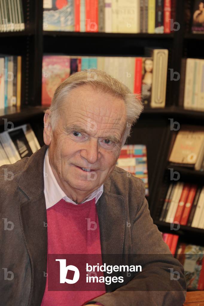 Jeffrey Archer, Piccadilly, Mayfair, London, UK, 2019 (photo)