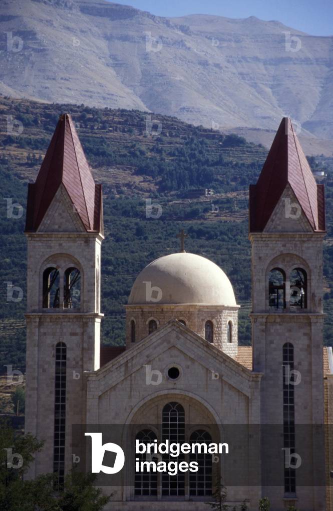 View of the Maronite Cathedral (photo)