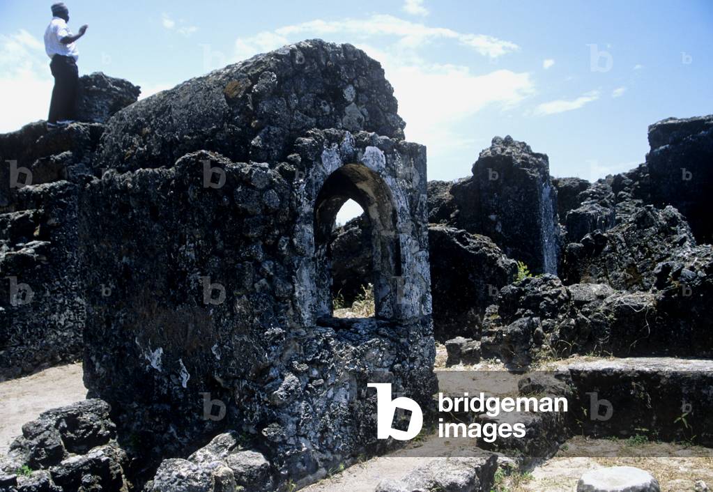 Ruins of a 13th century mosque, Kaole village, Tanzania (photo)