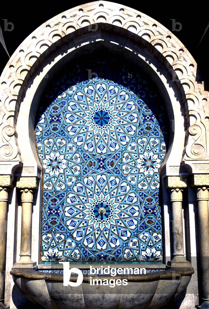 Fountain, King Hassan II Mosque, Casablanca (photo)