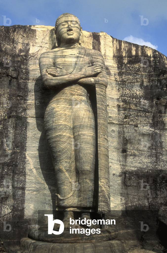 Immagine di Fotografia "Buddha in piedi"