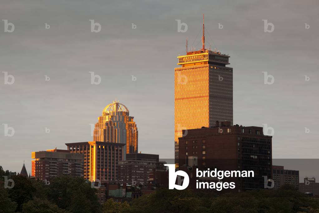 The Prudential Tower at sunrise, Boston, USA (photo)
