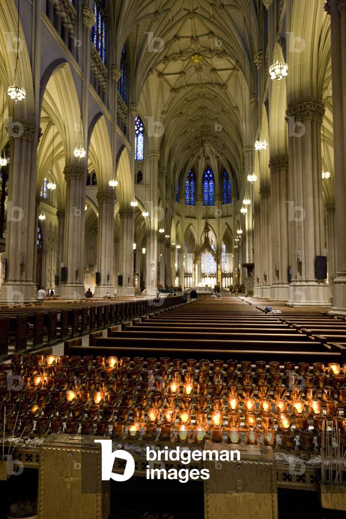 Interior of St Patrick's Cathedral, New York (photo)