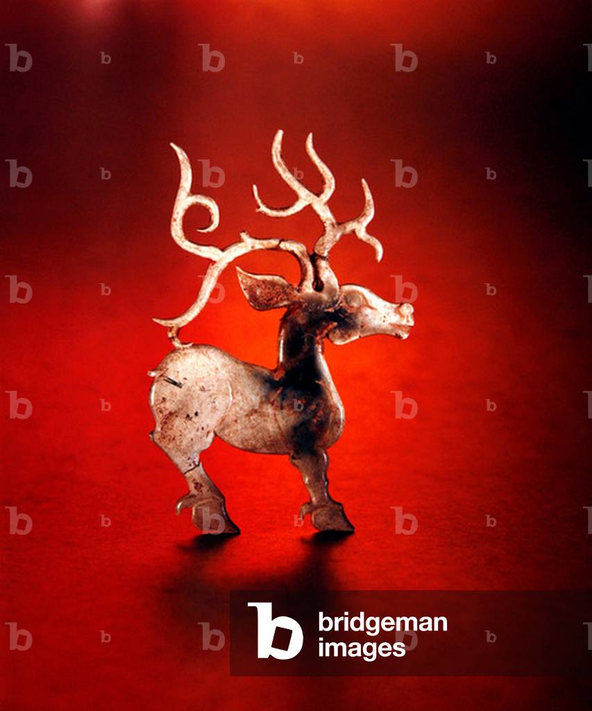 Stag, 11th- 9th century BC (nephrite jade)
