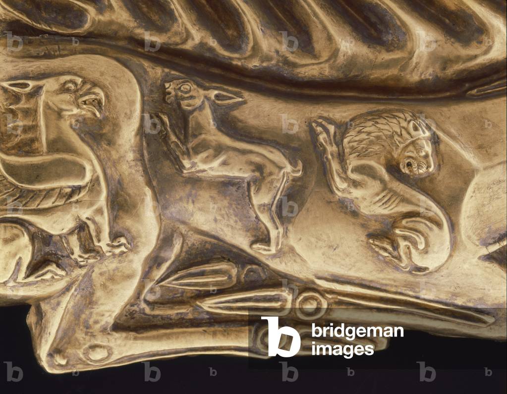 Recumbent stag, decorated on the body with winged griffin, hare and lion (gold) (detail of 389338)