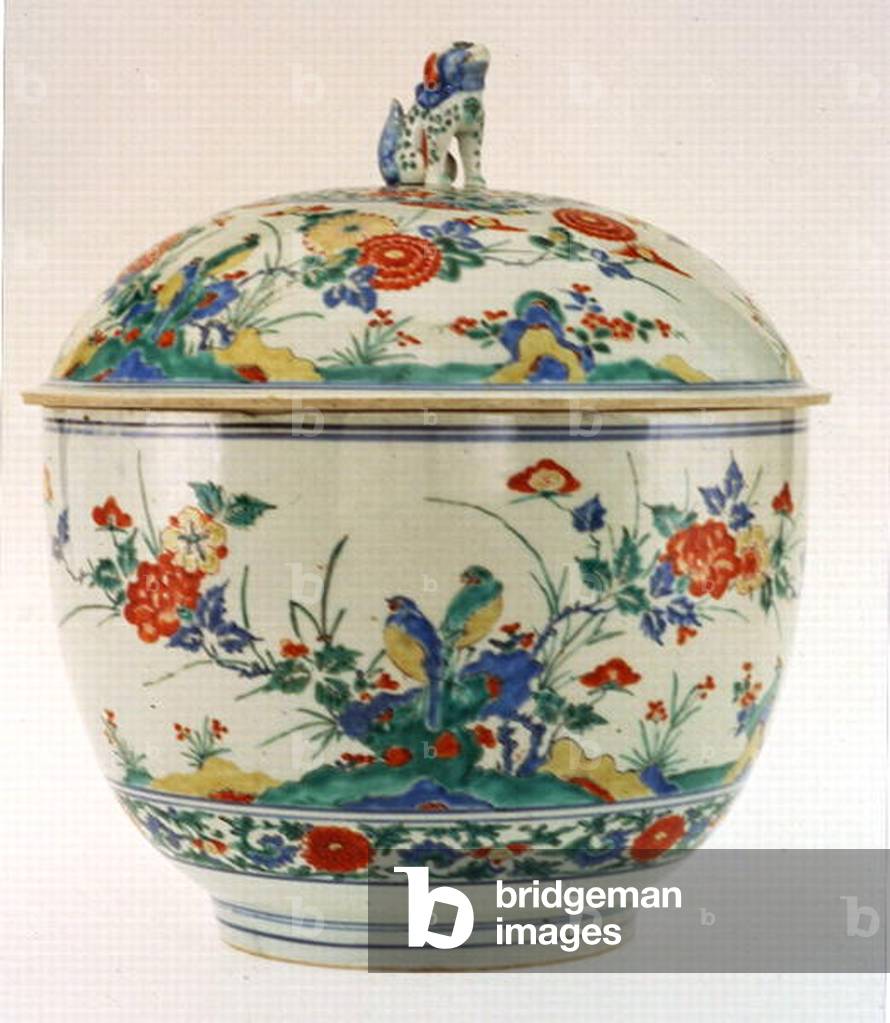 Bowl with lid, Edo Period (painted porcelain)