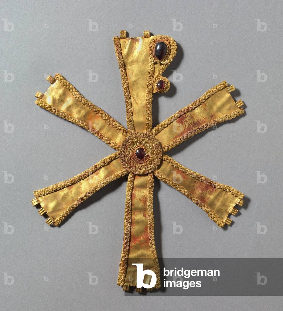 Monogram of Christ (Chrismon), 500s (gold sheet, gold wire & garnets)
