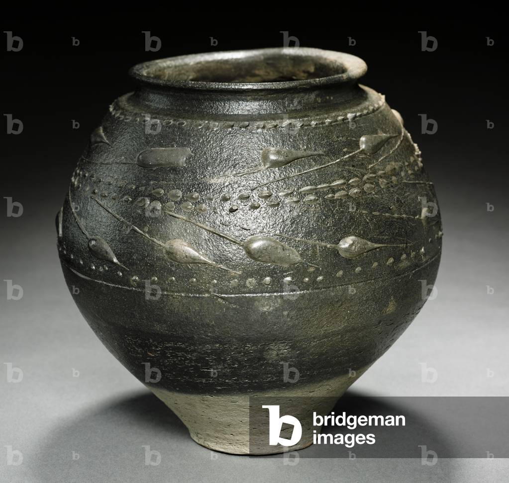 Globular pot, 25-50 (gray ware with black burnished slip & Barbotine decoration)