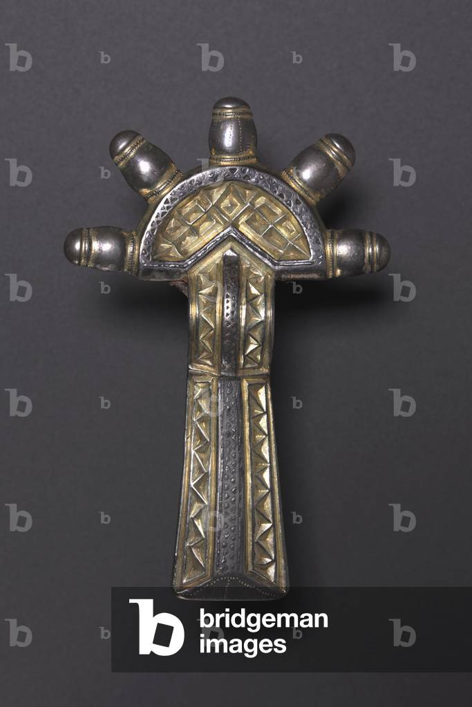 Bow Fibula, Alemannic, 500-550 (silver gilt and niello) 