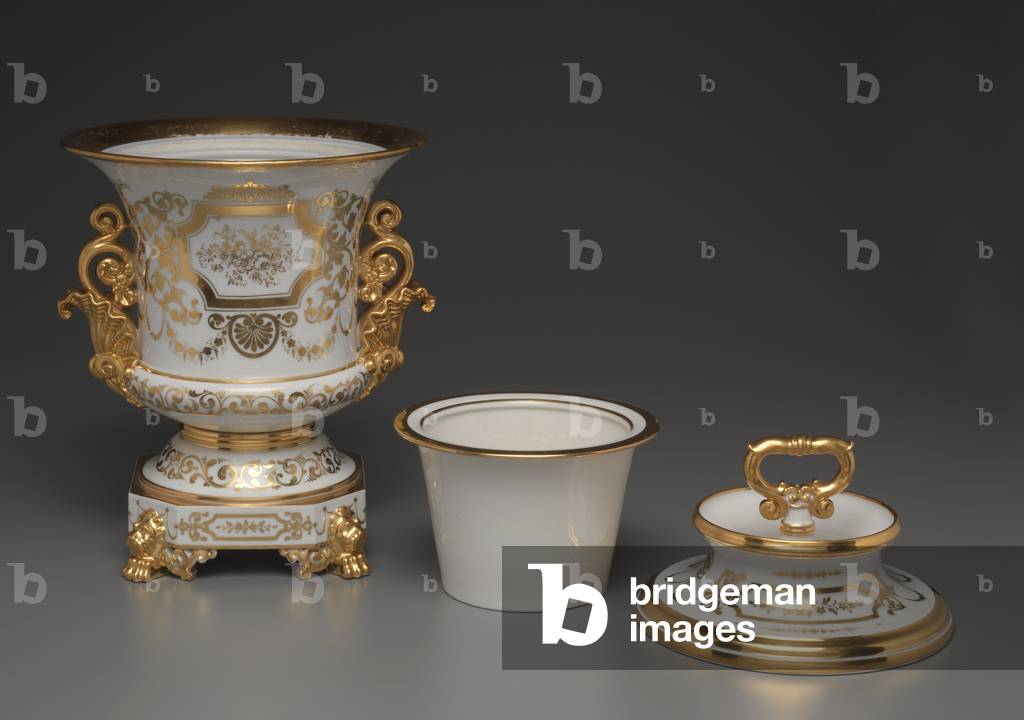 White and Gold Covered Ice Cream Pail, Factory of Jacob-Petit (1830-1865), c.1840 (gilt porcelain) (see also 500323)
