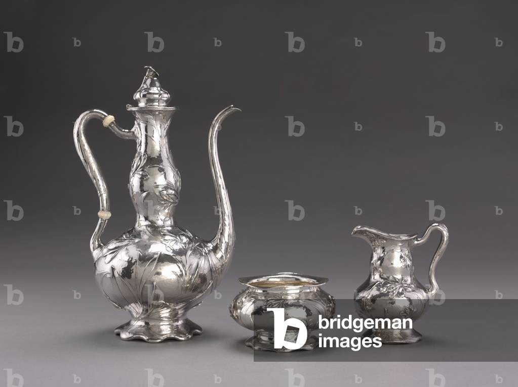 Martelé Coffee Service: Coffee Pot, c.1900-1910 (silver, ivory)
