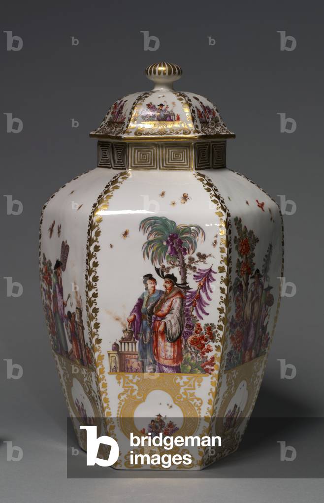 Covered Vase, manufacturer Meissen Porcelain Factory, Germany, c.1728-1730 (porcelain) 
