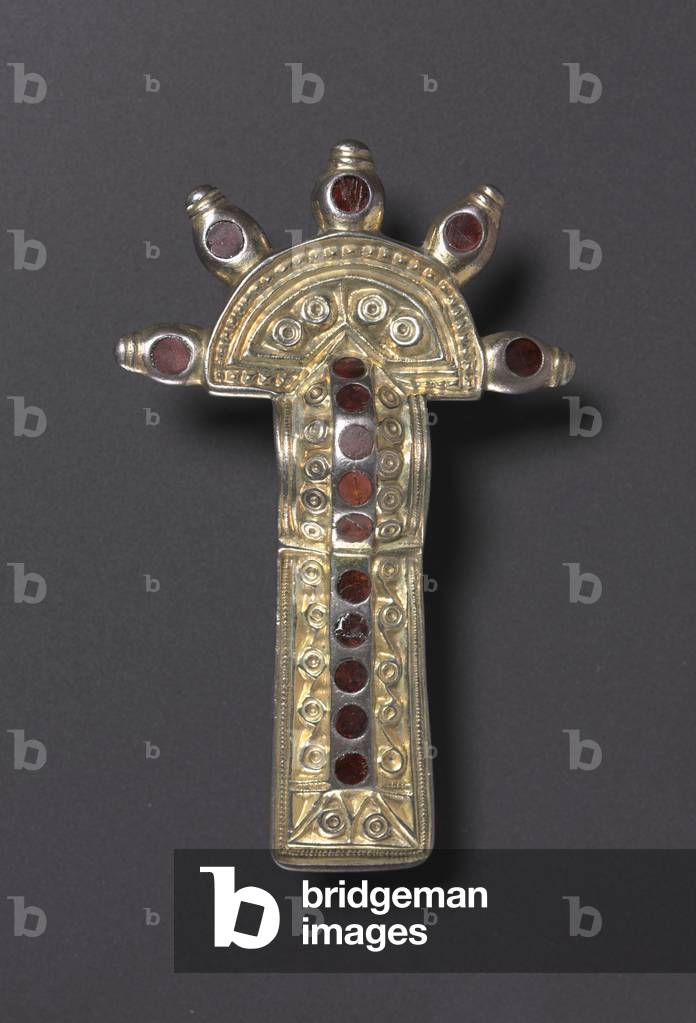 Bow Fibula, 500s (silver gilt with garnets) 