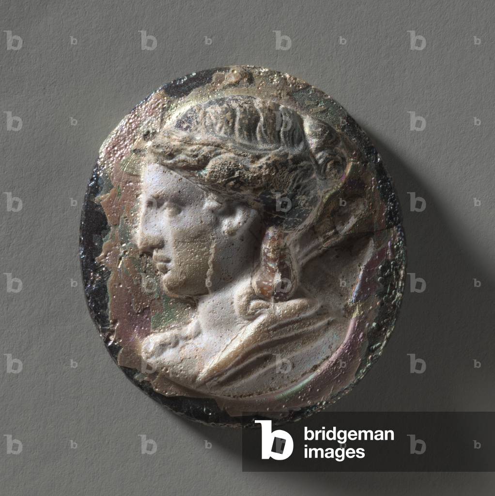 Cameo: Head of Artemis, 100-200 (glass)
