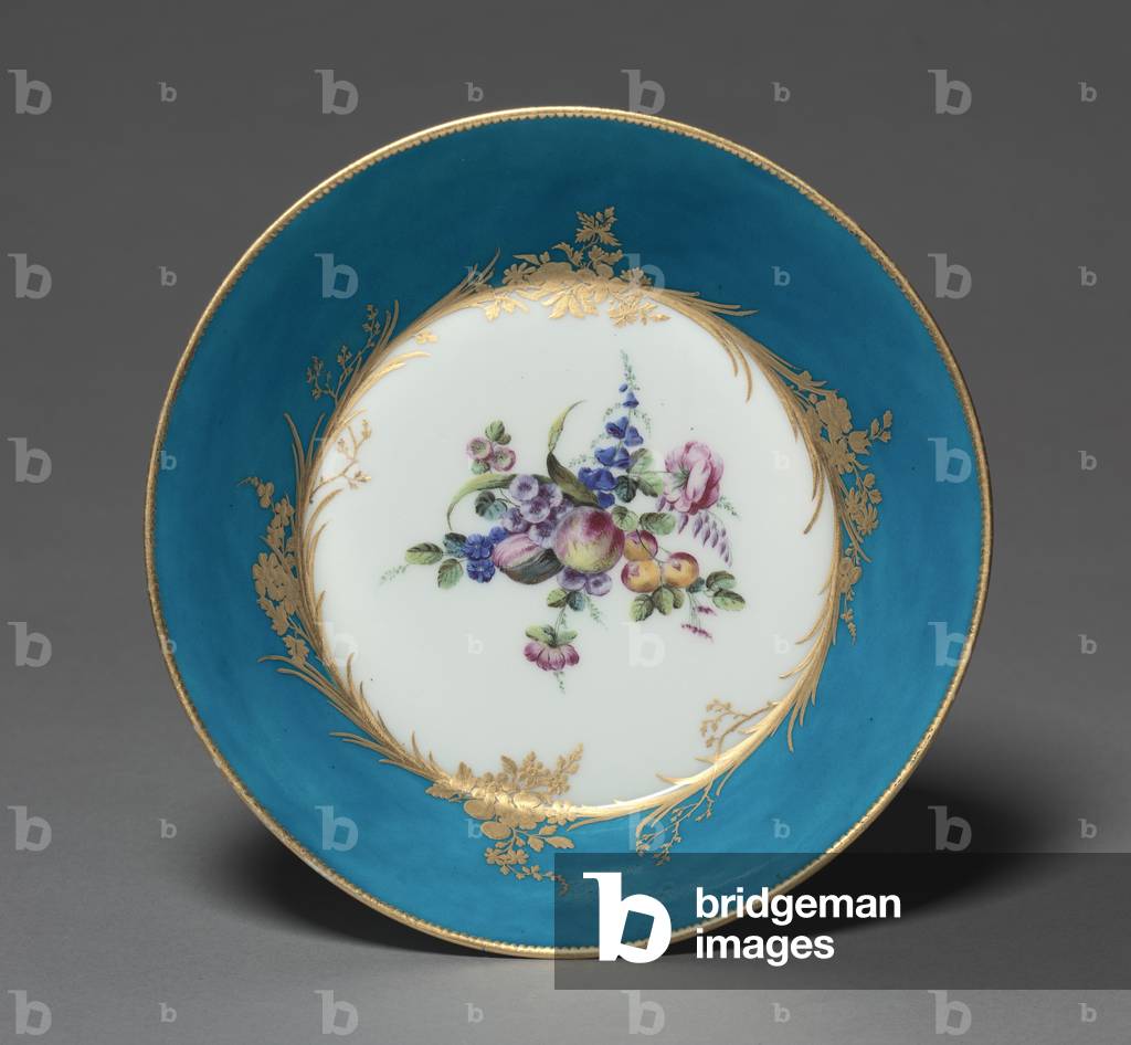 Saucer, manufacturer Vincennes Factory, France, 1753 (soft-paste porcelain with enamel and gilt decoration) 