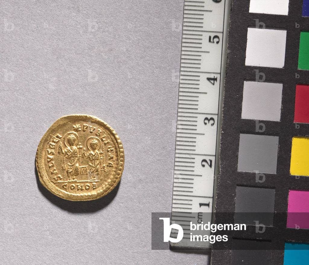Solidus of Theodosius II and Valentinian III (reverse), 408-425 (gold) (see CVL 499736 for obverse)
