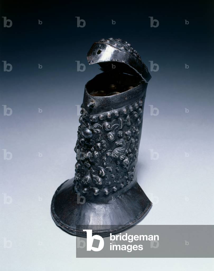 Patron, or cartridge box, c.1600 (steel, wood, brass & leather)