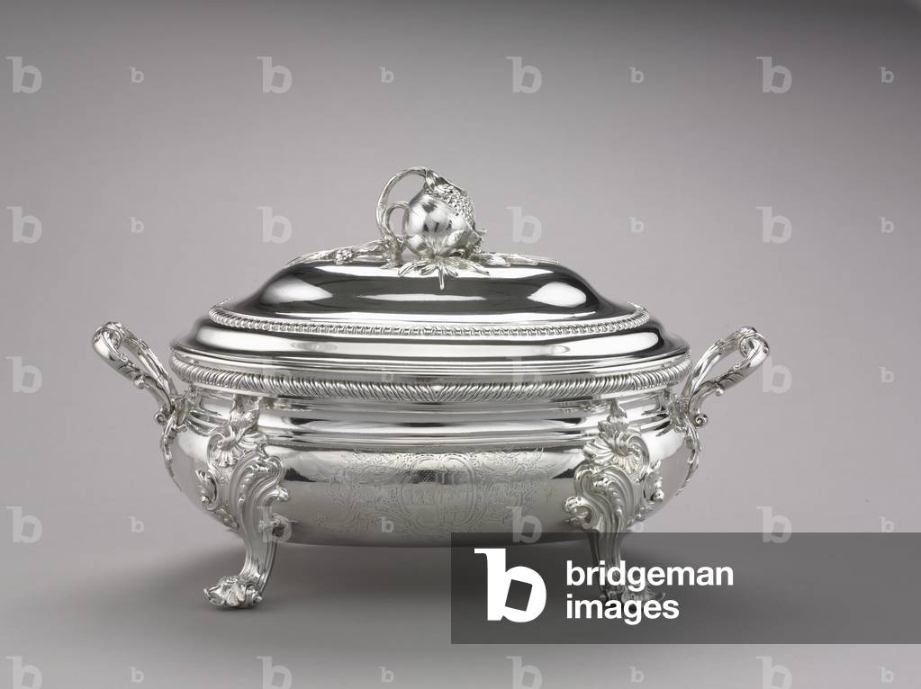 Tureen, 1753 (silver) 

