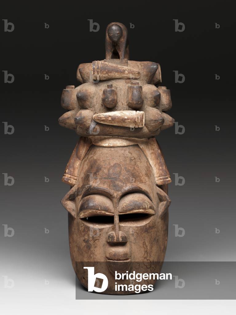 Face mask (obo), early to mid-20th century (wood with traces of pigment)