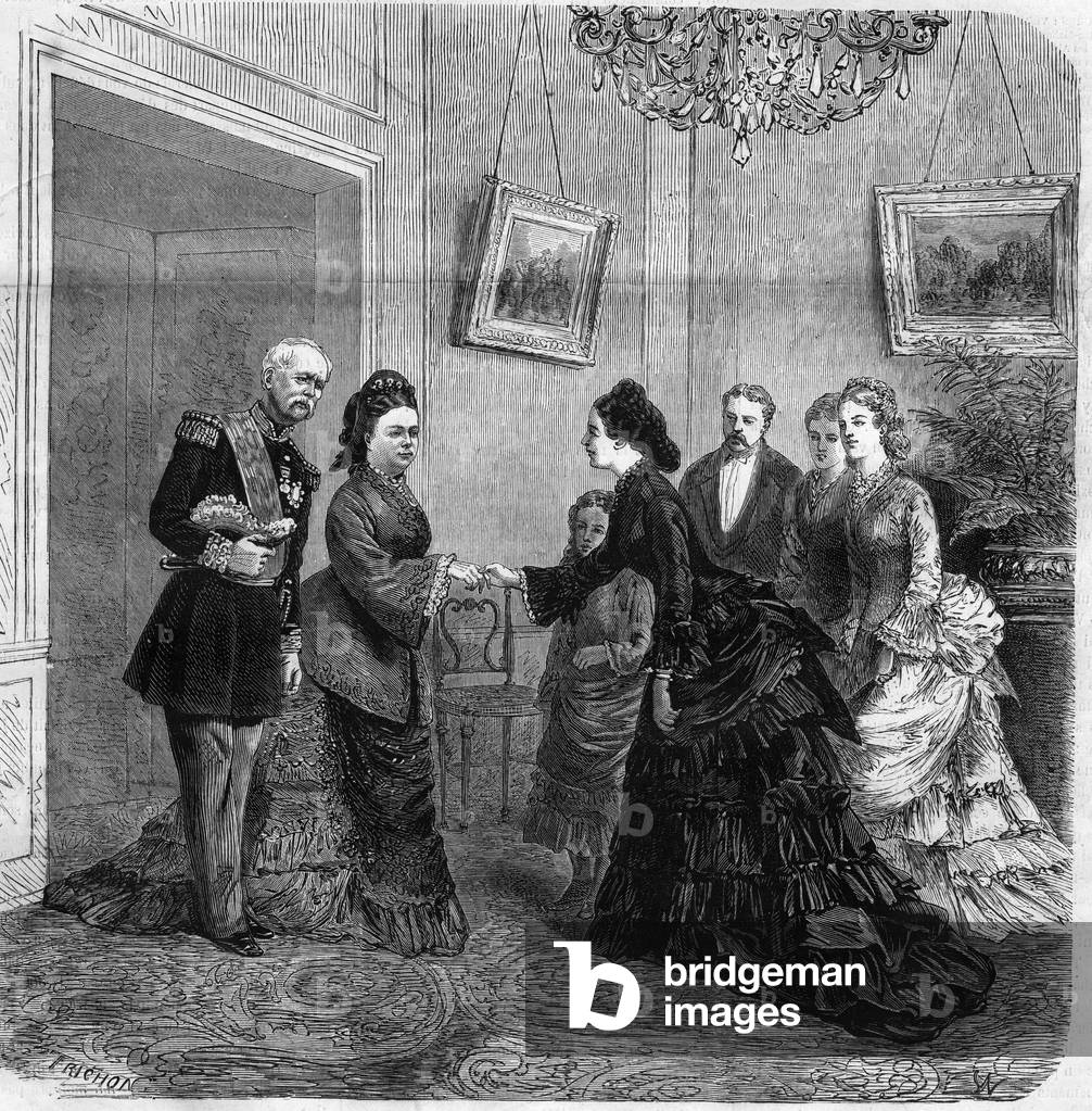 Handheld between Elisabeth de Mac Mahon (1834-1900) and the Austrian Impress Elisabeth de Wittelsbach (1837-1898) (Sissi) during the visit of the President of the French Republic Patrice de Mac-Mahon (1808-1893) to Austria. 1875. Engraving in “The Universe illustrious”, 1875.