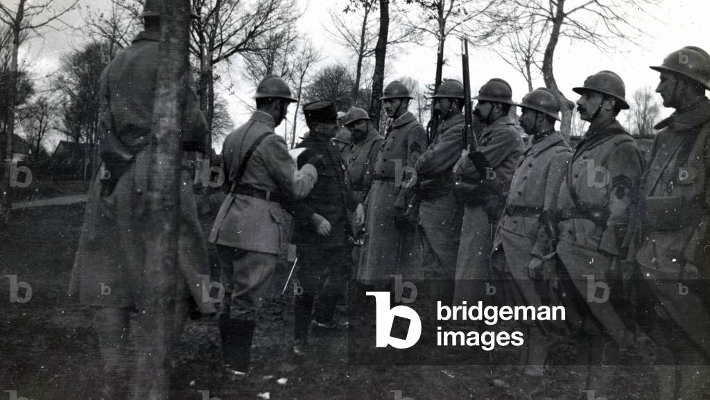 First World War (1914-1918): the hand-over of the war to the soldiers of the French army. Cantigny (Somme) on 19/11/1916
