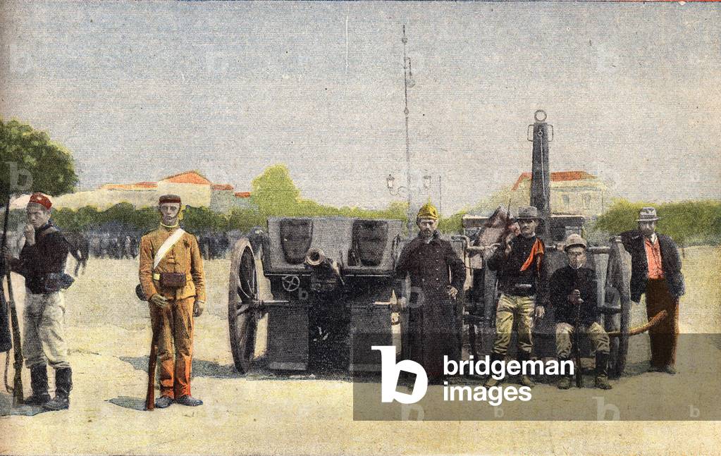 The Portuguese revolution: artillery on one of the squares of Lisbon. Engraving. One of the newspaper “” Le petit parisien”” on 10/23/1910. Private collection.
