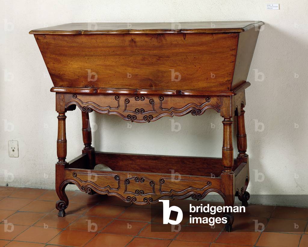 Fouques style Petrin table (wood)