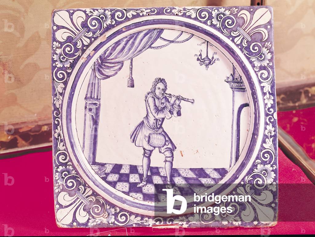 Tile depicting a clarinetist, 1706 (faience)