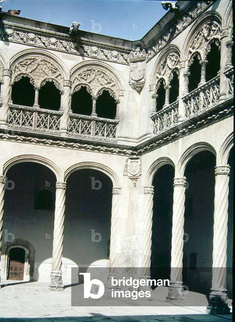 Detail of the arches of the loggia, 1488-96 (photo)