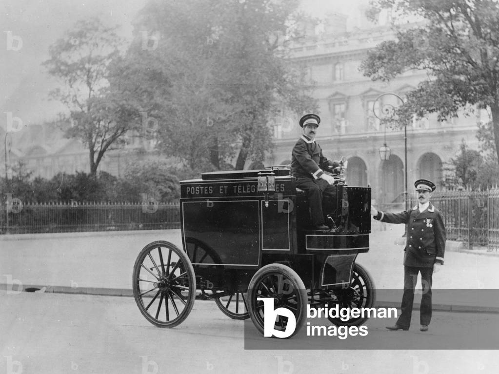 Electric mail cart, 1901 (b/w photo)