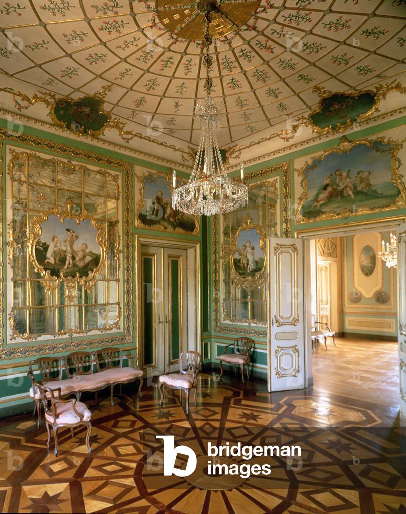 Image of Photography depicting The Queen's Boudoir, 18th century