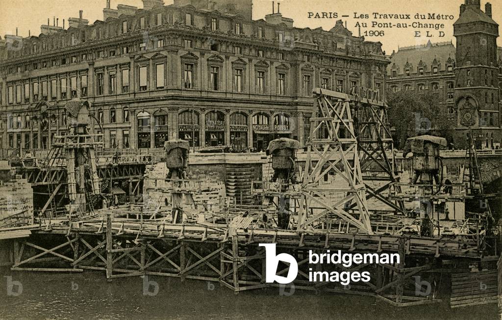 Paris Metro construction at Pont-au-Change