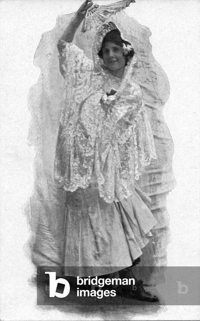 Woman in traditional Spanish dress