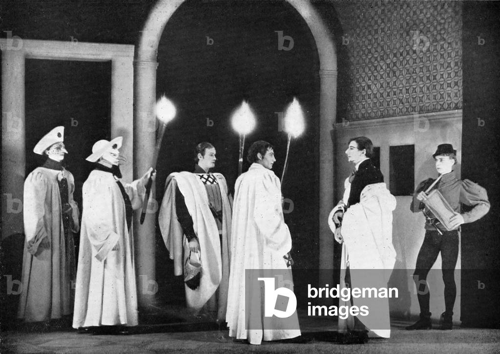 Laurence Olivier as Romeo