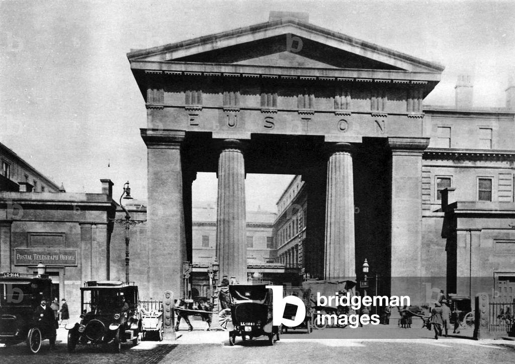 Euston Railway Station, 1900