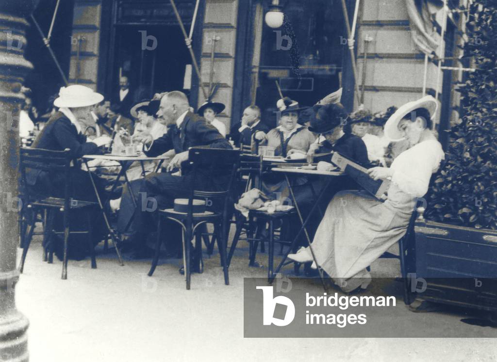 VIENNA Café 1900 people