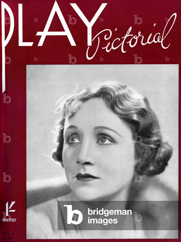 Fay Compton as Dorothy Hilton