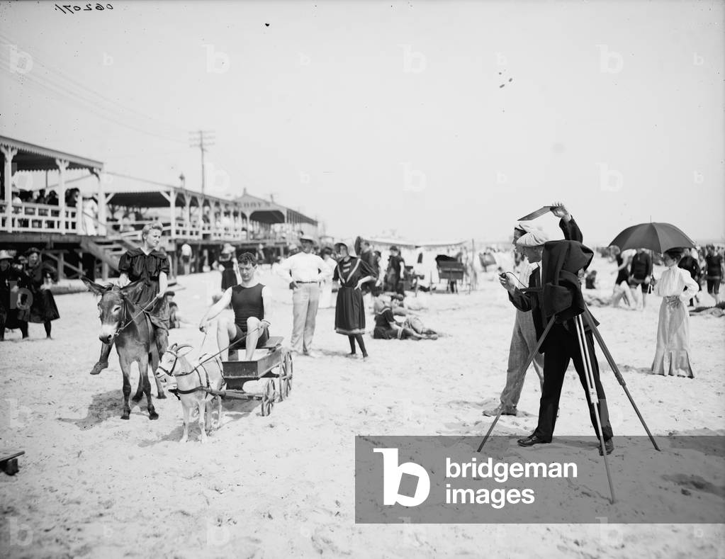 They were on their honeymoon, St. Augustine, Florida, 1900-05 (b/w photo)