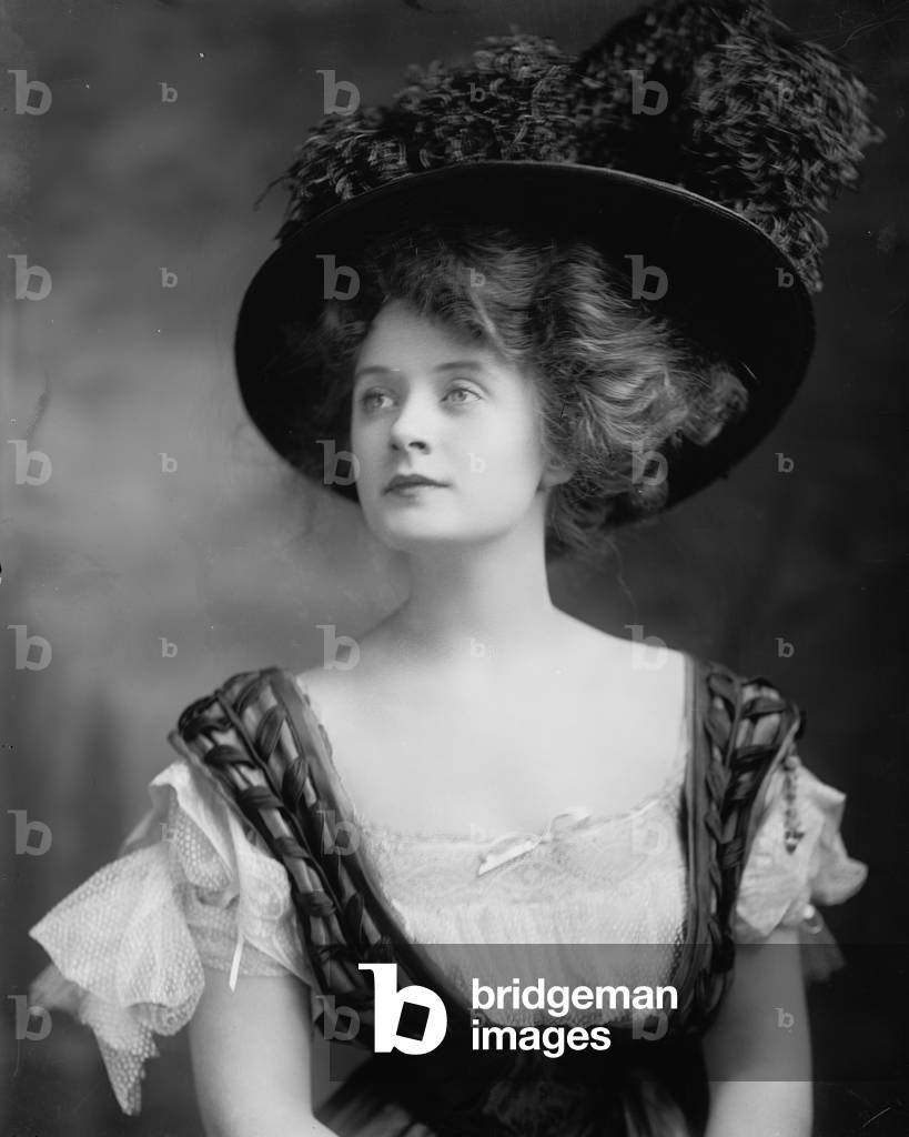 Billie Burke (b/w photo)