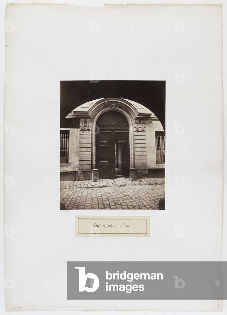 Hôtel de Brinvilliers, rue Charles V, ancien nº12 rue Neuve-Saint-Paul, 1869-1902 (b/w photo)