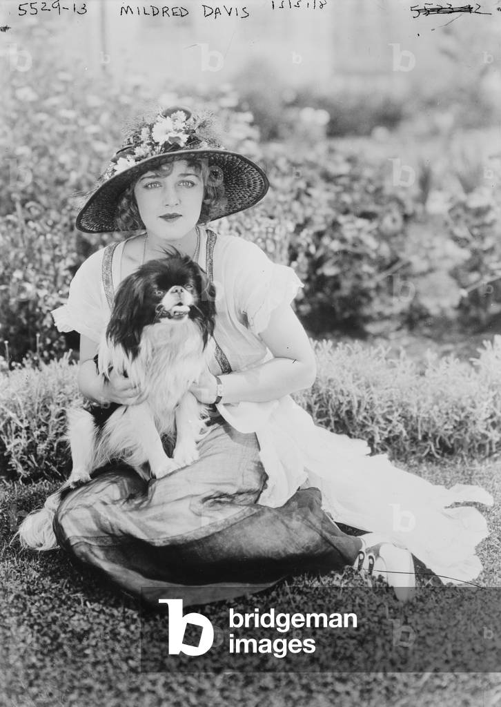 Mildred Davis and pet dog 1921 b w photo 