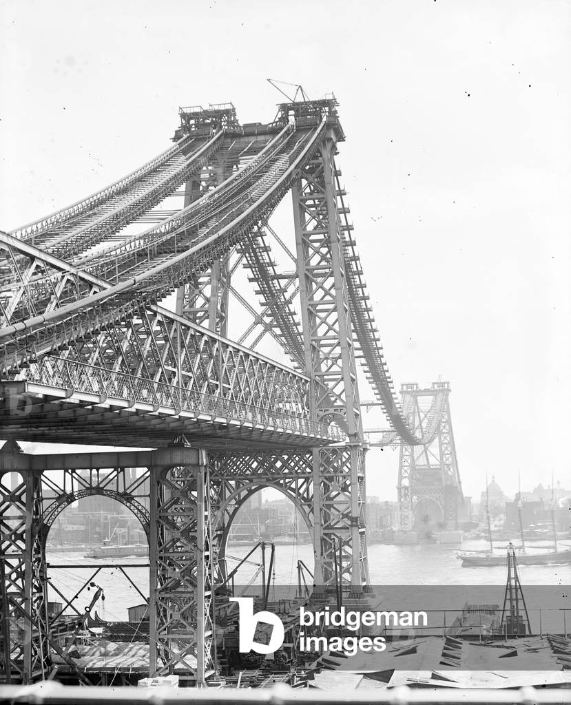 Construction of Williamsburg Bridge, from Brooklyn, New York, 1901 (b/w photo)