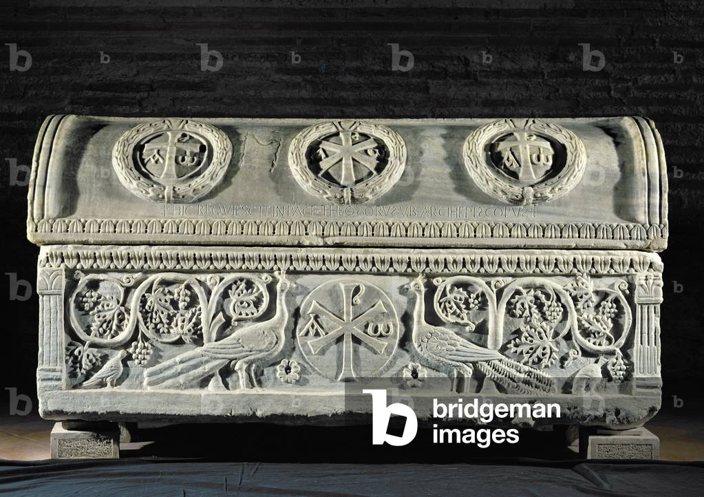 "Sarcophagus von Bischof Theodore (Marmor)", 06. Jahrhundert von Byzantine School