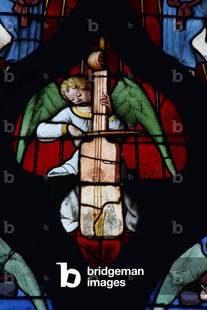 Window depicting a Musical Angel (stained glass)