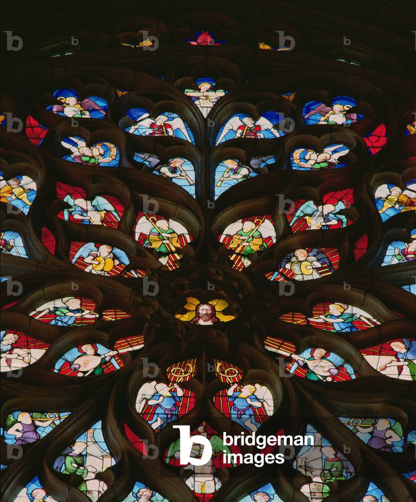 North rose window depicting musical angels (stained glass) (detail)