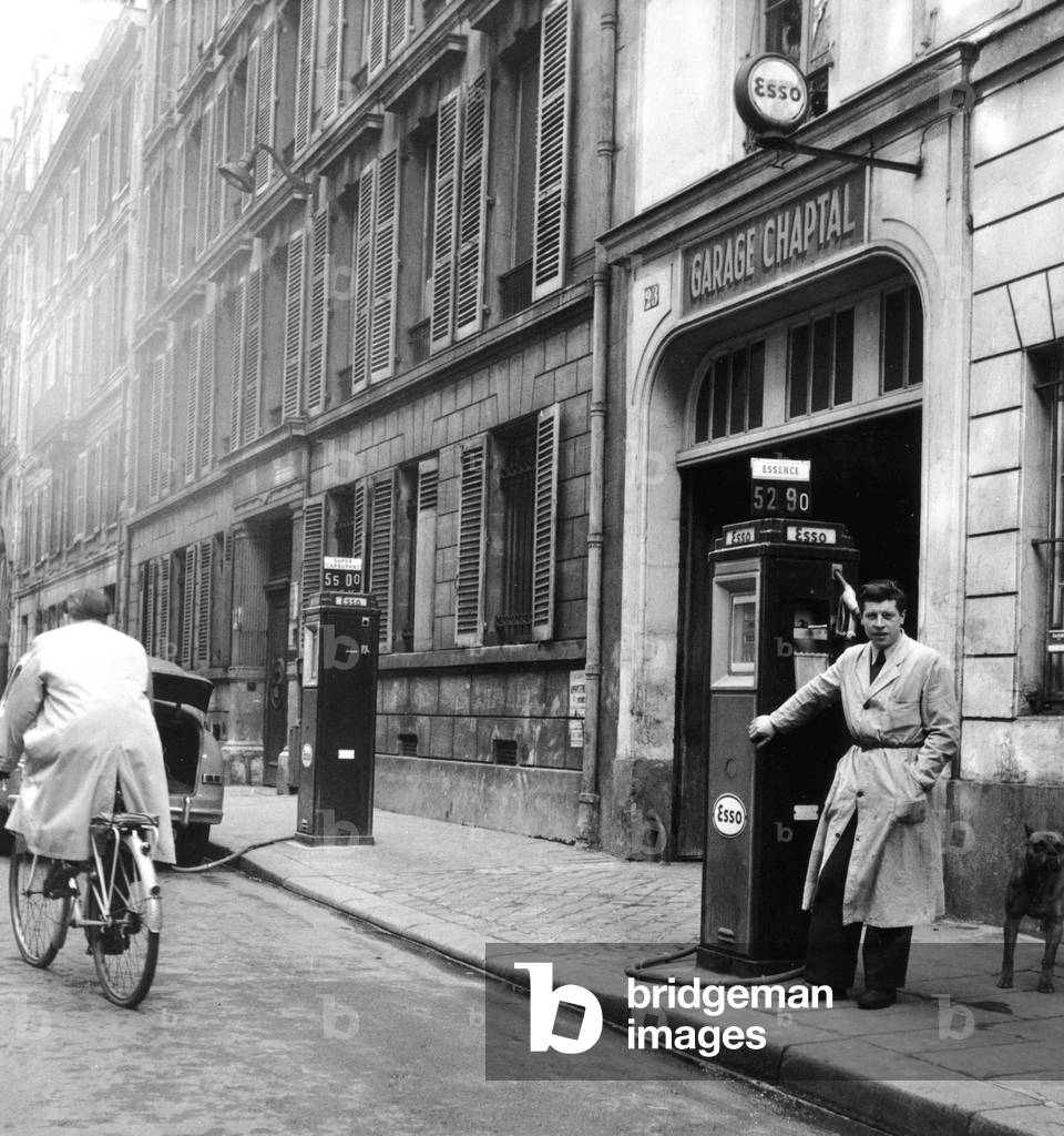Petrol Pump in February 1951 (b/w photo)