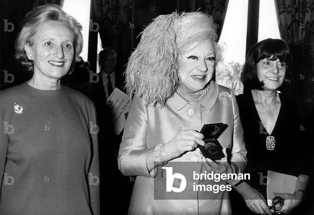 Barbara Cartland (C) Receiving The Vermeil Medal of The City of Paris From Mrs Bernadette Chirac January 20, 1988 (b/w photo)