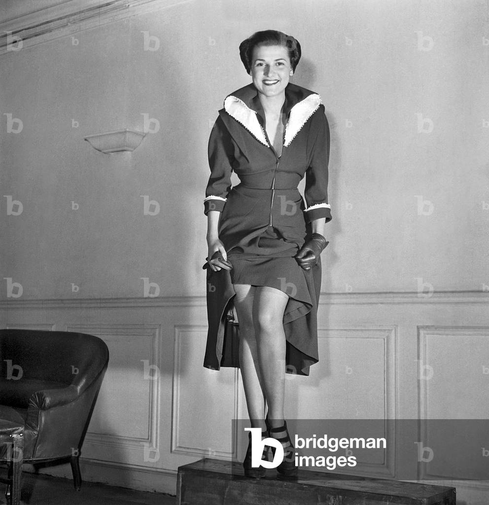 Nella Zannier (17), Best Young Model, Paris, March 20, 1949 (b/w photo)