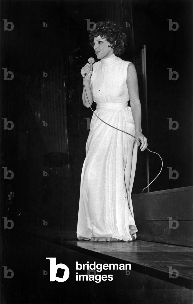 Ornella Vanoni Singing On The Olympia Scene March 26, 1971 (b/w photo)