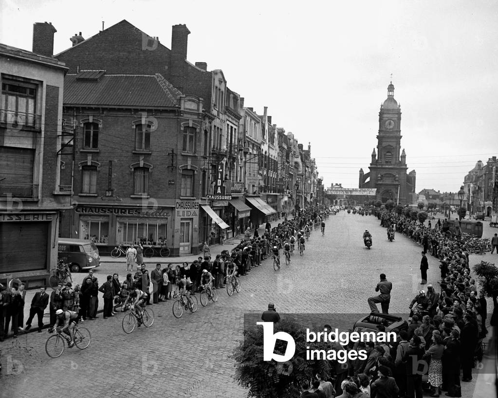 Tour De France 1953, 4Th Leg Lille/Dieppe on July 6 : Jean Robic Ahead in Lens (b/w photo)